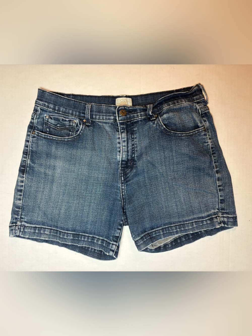 Levi’s 515 Women’s Denim Jean Shorts Size 10